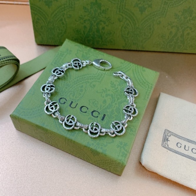 【GUCCIグッチ】インターロッキング G シルバー ブレスレッド