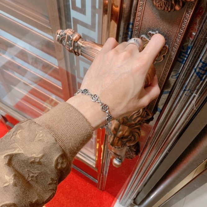 【GUCCIグッチ】インターロッキング G シルバー ブレスレッド