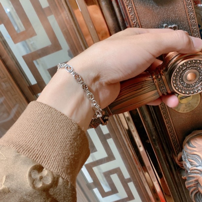 【GUCCIグッチ】インターロッキング G シルバー ブレスレッド