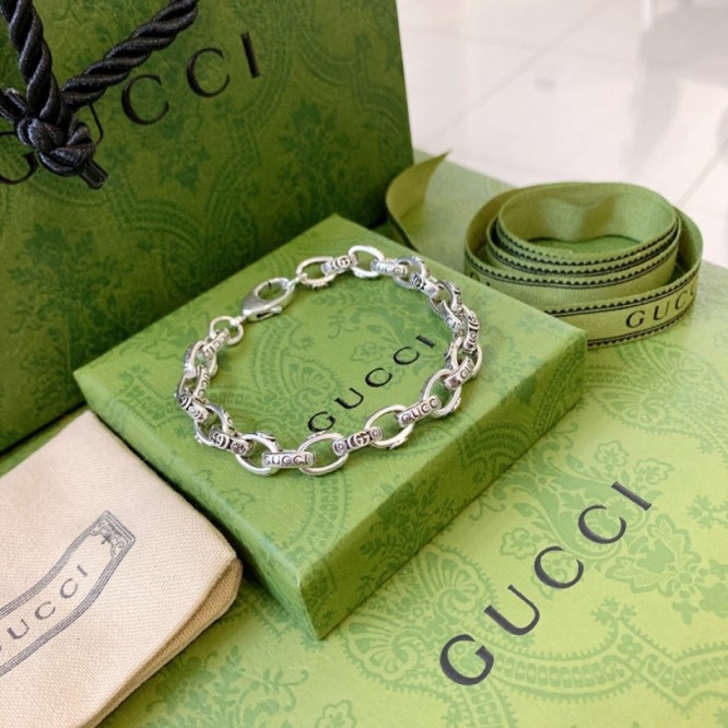 【GUCCIグッチ】インターロッキング G シルバー ブレスレッド