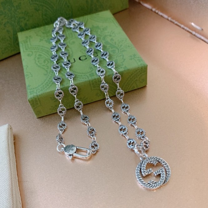 GUCCI ネックレス シルバー ユニセックス