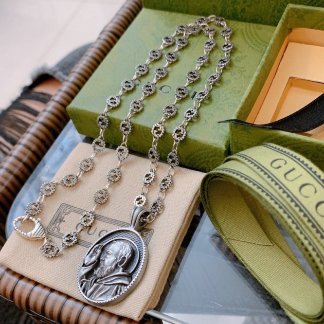 GUCCI ネックレス シルバー ユニセックス