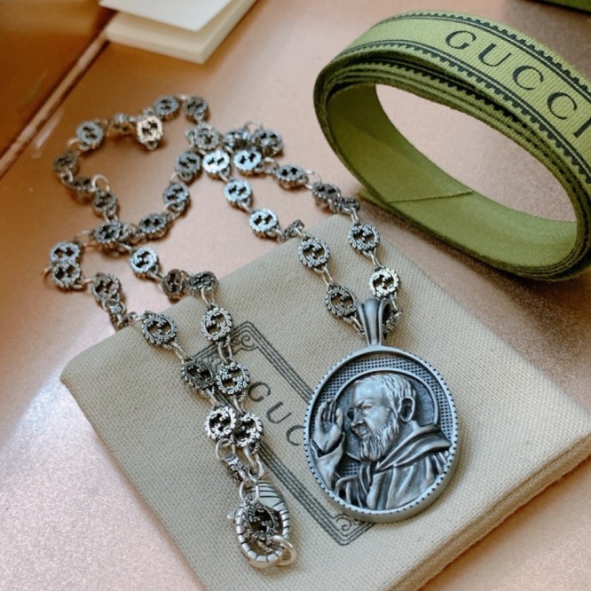 GUCCI ネックレス シルバー ユニセックス