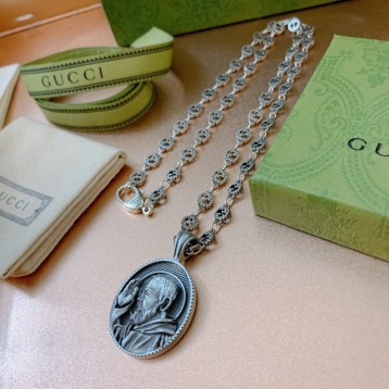 GUCCI ネックレス シルバー ユニセックス