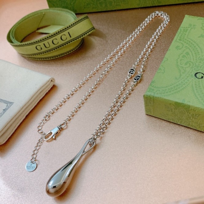 GUCCI ネックレス シルバー ユニセックス