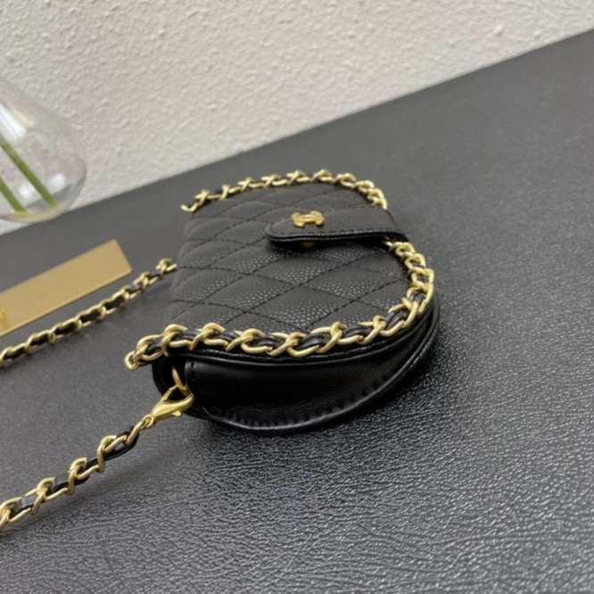 【CHANEL】 フラップバッグ ラムスキン ク