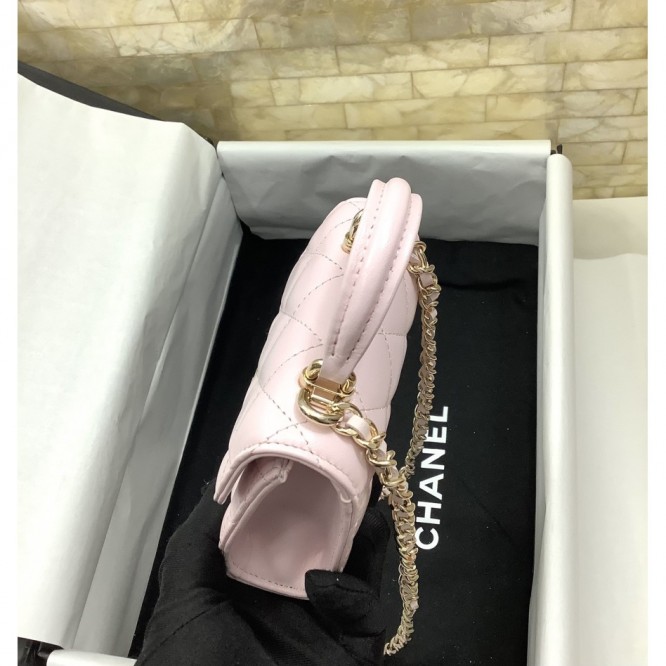 CHANELクラシックチェーンクラッチ★ミニbag AP2682