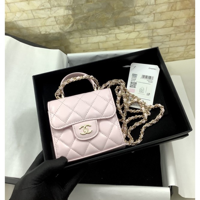 CHANELクラシックチェーンクラッチ★ミニbag AP2682