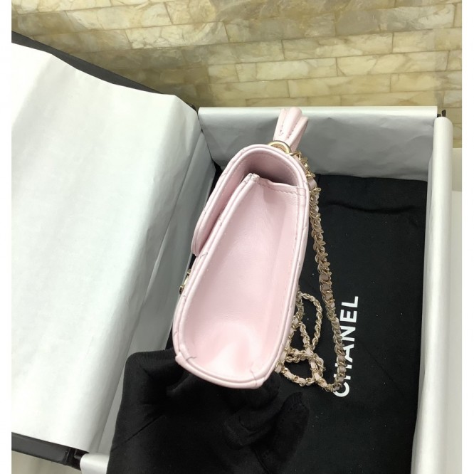 CHANELクラシックチェーンクラッチ★ミニbag AP2682