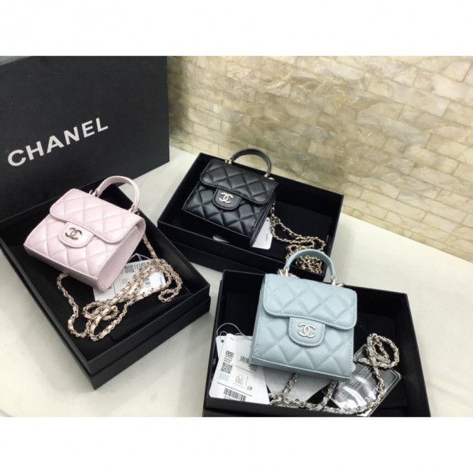 CHANELクラシックチェーンクラッチ★ミニbag AP2682