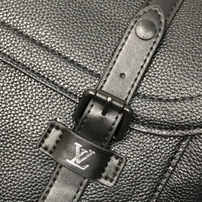 Louis Vuitton クリストファー・メッセンジャー ブラック