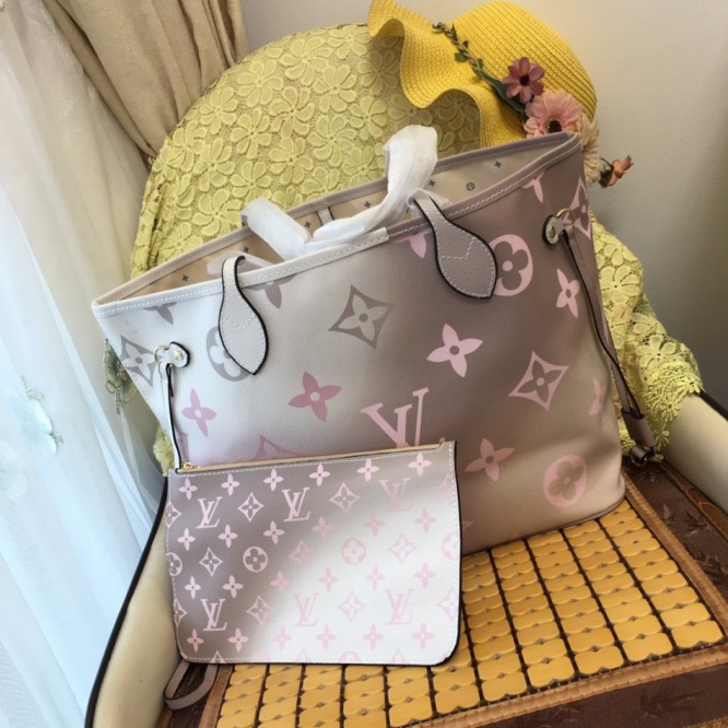 【LouisVuitton】ネヴァーフル トートバッグ