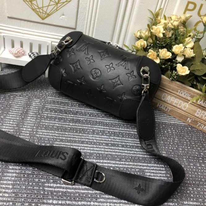Louis Vuitton ホライゾン・クラッチ ショルダーバッグ