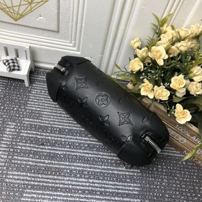 Louis Vuitton ホライゾン・クラッチ ショルダーバッグ
