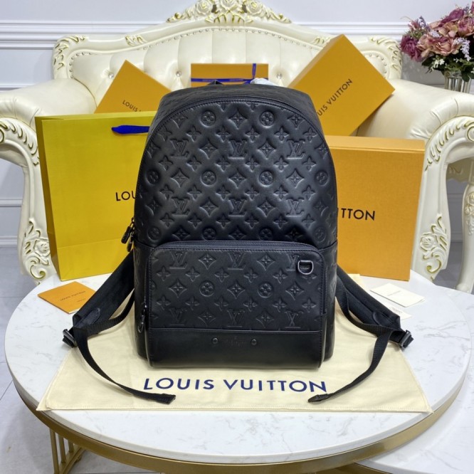 【Louis Vuitton】レーサー・バックパック ギフトにも