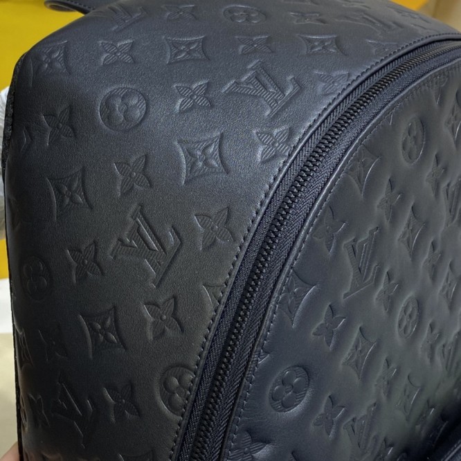 【Louis Vuitton】レーサー・バックパック ギフトにも