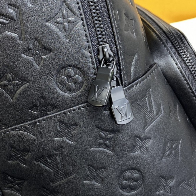 【Louis Vuitton】レーサー・バックパック ギフトにも