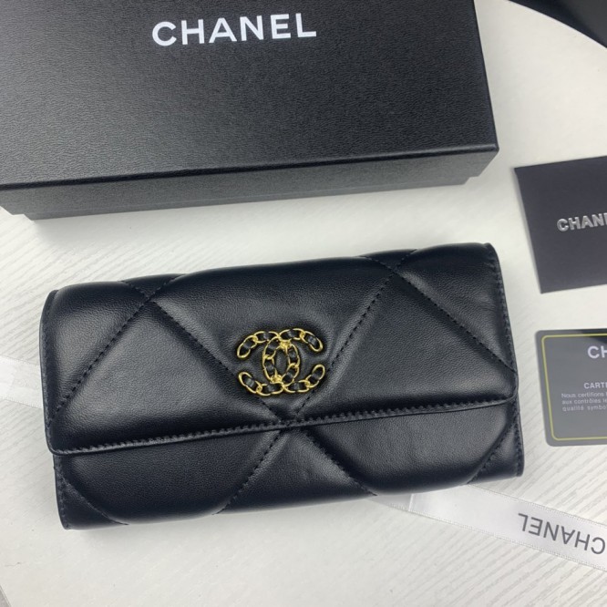 ChaneL・レザー コンチネンタルウォレット 財布 折財布