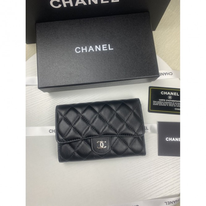 CHANELシャネル ミニ 三折り財布