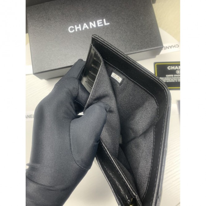CHANELシャネル ミニ 三折り財布