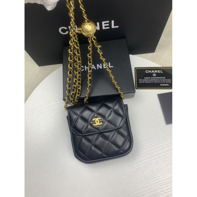 ChaneL・レザー コンチネンタルウォレット 財布 折財布