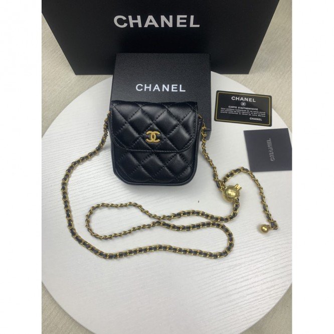 ChaneL・レザー コンチネンタルウォレット 財布 折財布