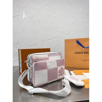 【Louis Vuitton】 トリオ・メッセンジャー ショルダーバッグ 【Louis Vuitton】 トリオ・メッセンジャー ショルダーバッグ