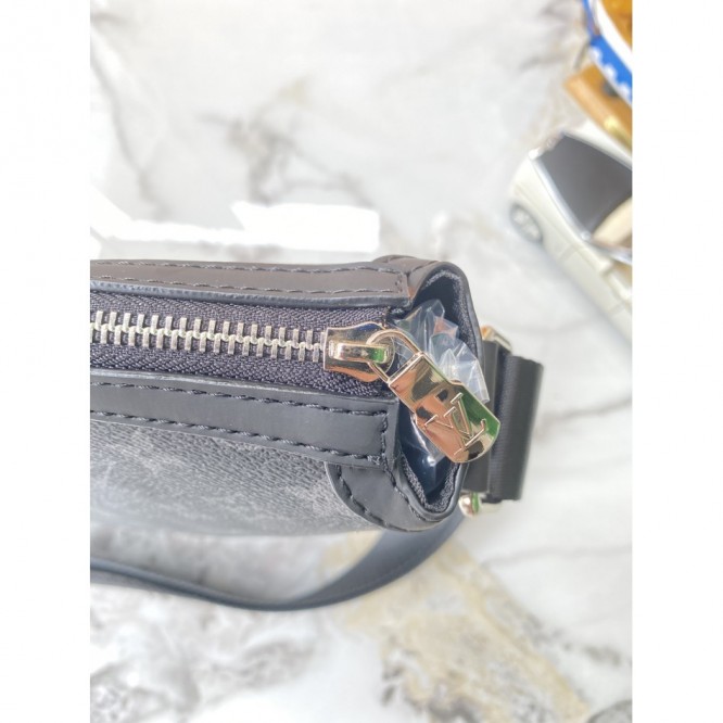 Louis Vuitton オディセ・メッセンジャー PM