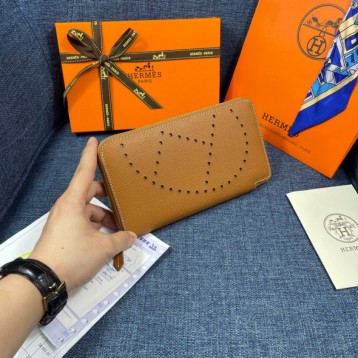 Hermes・レザー コンチネンタルウォレット 財布 折財布 Hermes・レザー コンチネンタルウォレット 財布 折財布