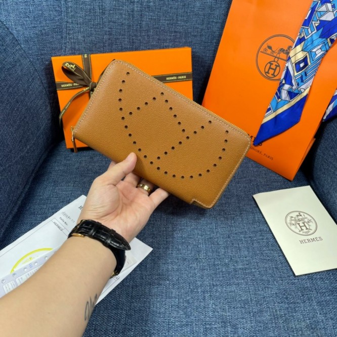 Hermes・レザー コンチネンタルウォレット 財布 折財布