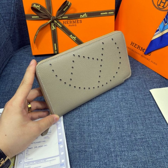Hermes・レザー コンチネンタルウォレット 財布 折財布