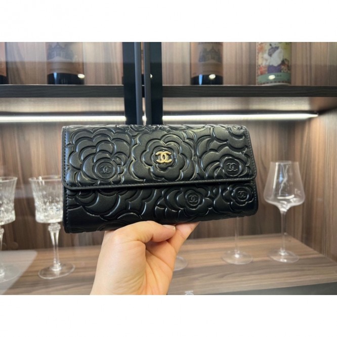 ChaneL・レザー コンチネンタルウォレット 財布 折財布