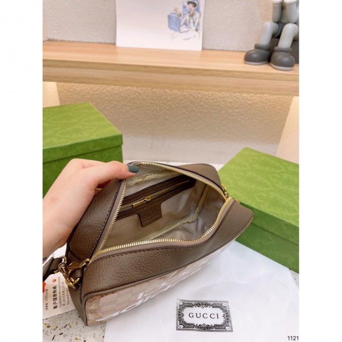 【GUCCI】adidas x Gucci スモール ショルダーバッグ
