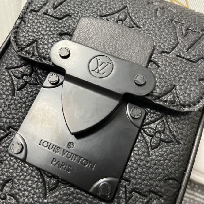 【Louis Vuitton】ヴィトンショルダーバック Sロックウォレット