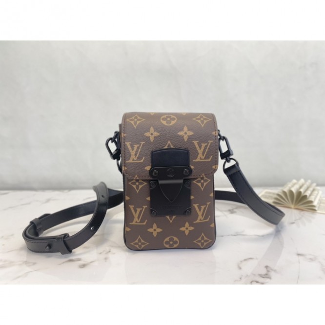 Louis Vuitton ヴェルティカル ウエアラブル ウォレット