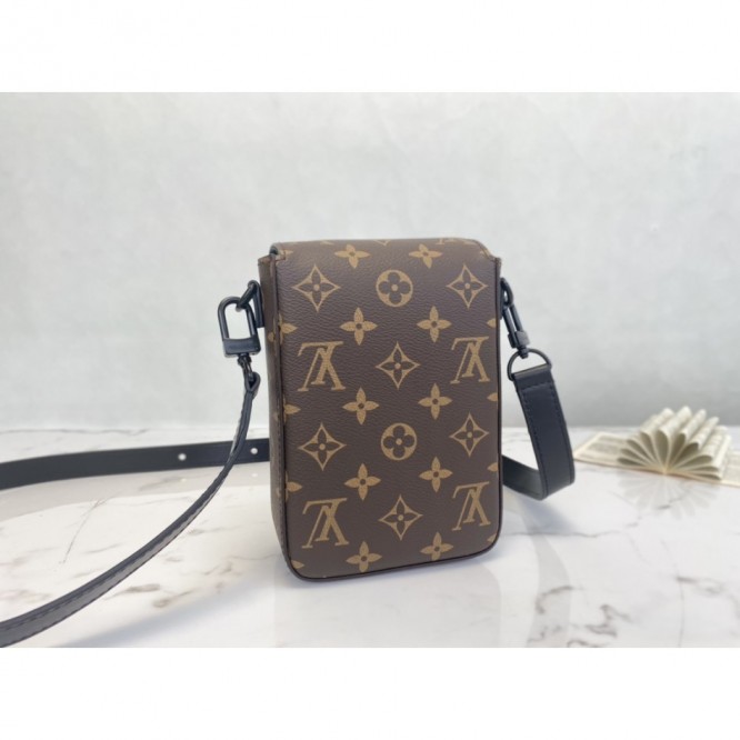 Louis Vuitton ヴェルティカル ウエアラブル ウォレット