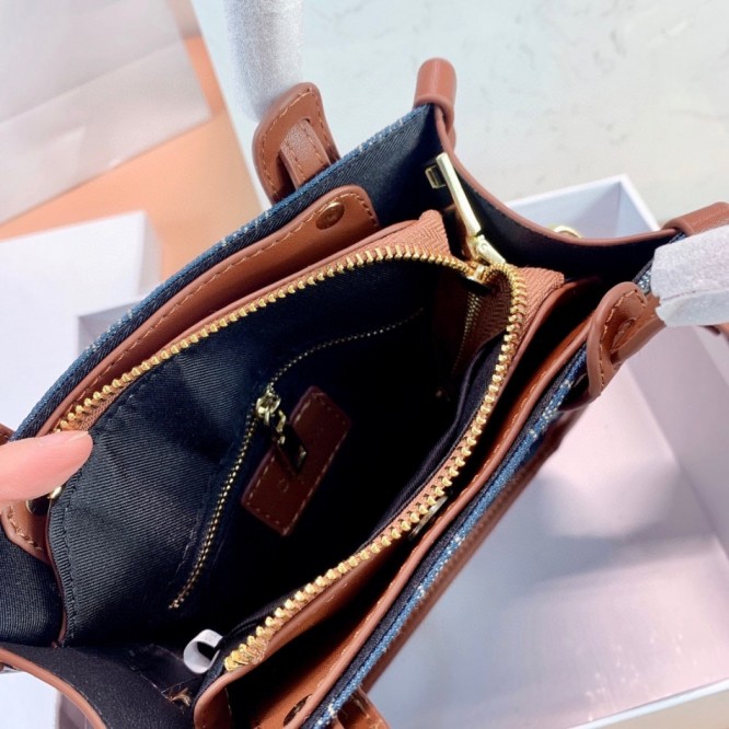 CELINE ショルダーバッグ 手提げ袋 肩掛け
