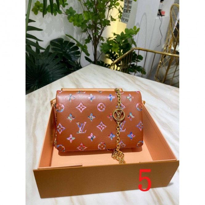 LOUIS VUITTON ポシェット・クッサン バッグ