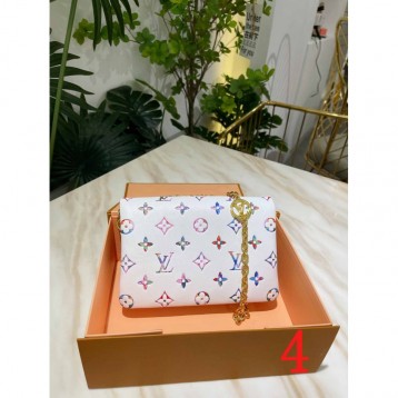 LOUIS VUITTON ポシェット・クッサン バッグ