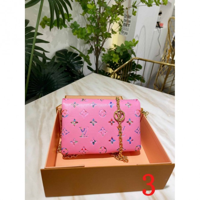 LOUIS VUITTON ポシェット・クッサン バッグ