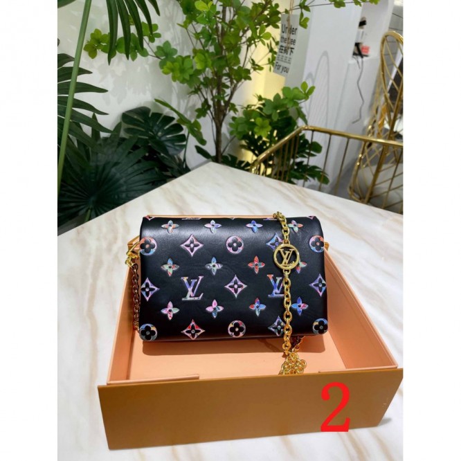 LOUIS VUITTON ポシェット・クッサン バッグ