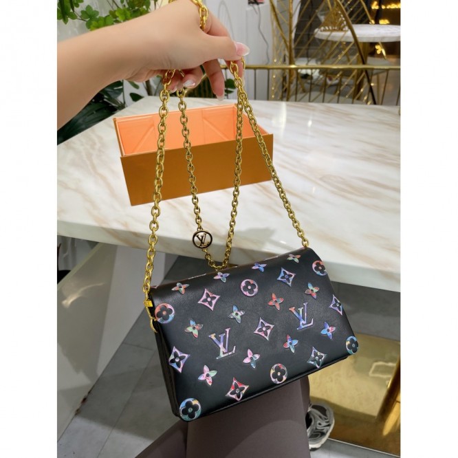 LOUIS VUITTON ポシェット・クッサン バッグ