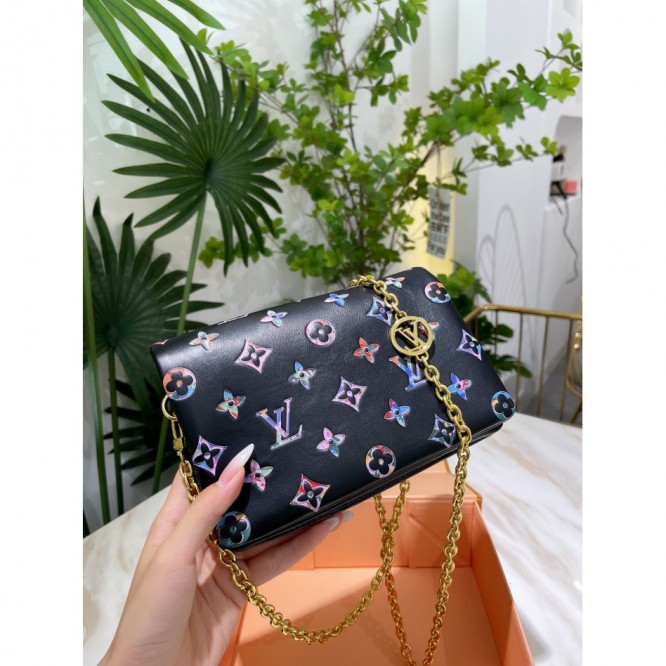 LOUIS VUITTON ポシェット・クッサン バッグ
