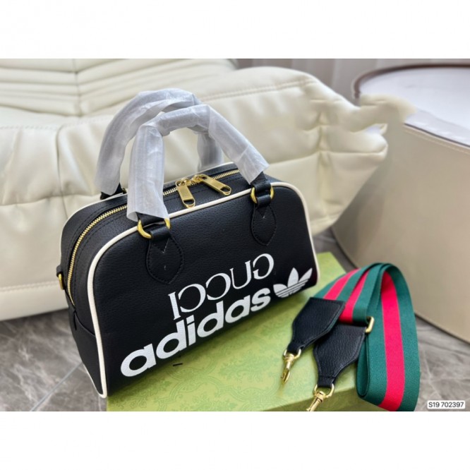 【GUCCI】×【adidas】ミニ ダッフルバッグ 2WAY