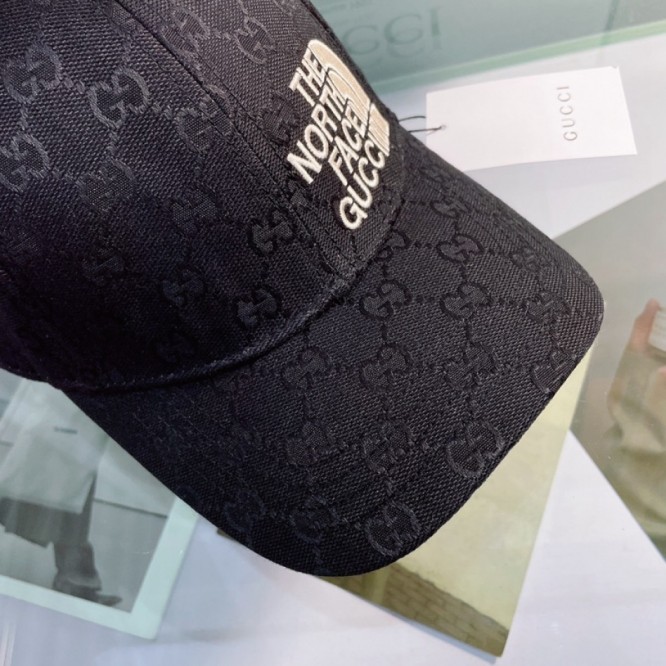 The North Face x Gucci野球帽