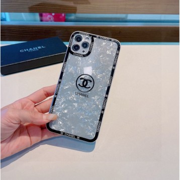 Chanel シャネル・iPhone 携帯 クラシッントケース