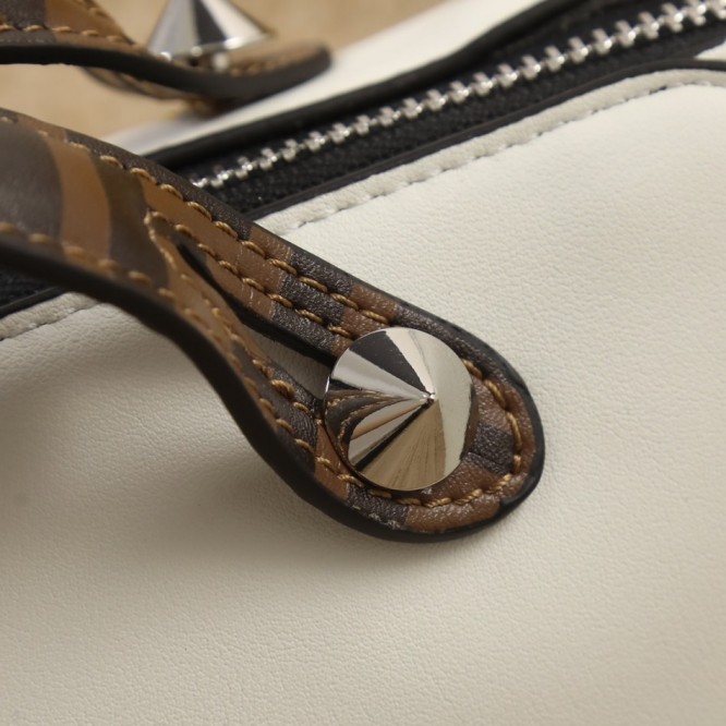 FENDI ミディアム バイザウェイ 「FENDI ROMA」