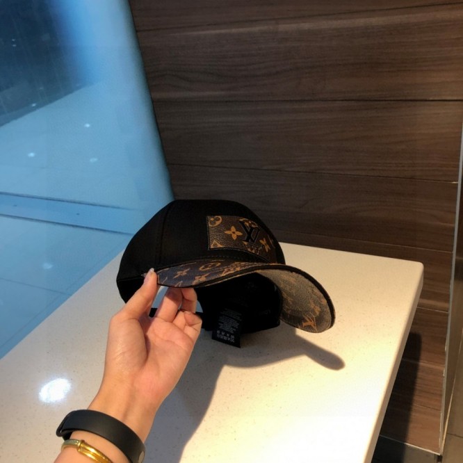 ルイ・2021年最新のキャップ LV ロゴキャップ スポーツ帽子 男女兼用 日よけ 野球帽 帽子 ベースボールキャップ