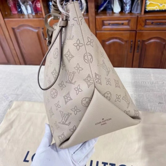 LV BEAUBOURG HOBO MMバッグ