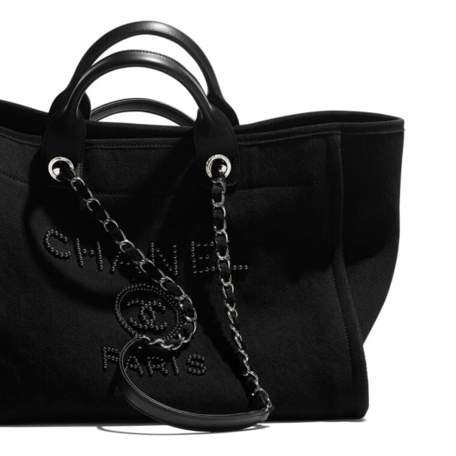 【CHANEL】ラージ ロゴ トート 超可愛い  収納性抜群！